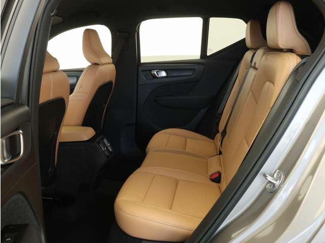 Volvo XC40 12