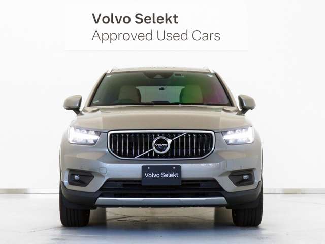 Volvo XC40 8