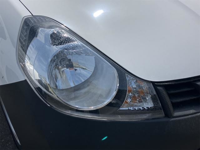 Nissan AD 4
