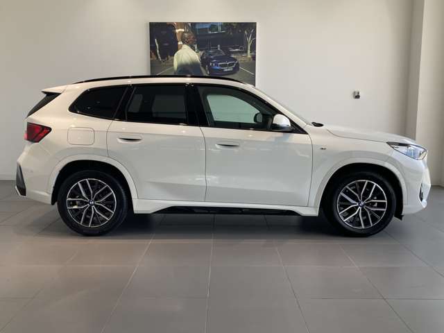 BMW X1 6