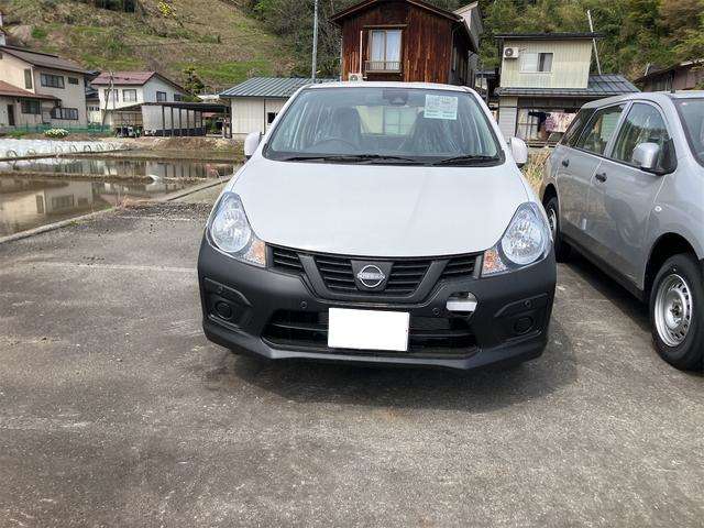 Nissan AD 2