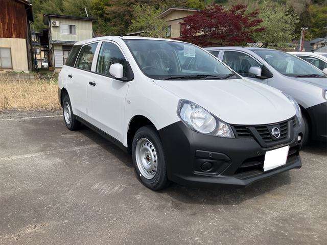Nissan AD 3