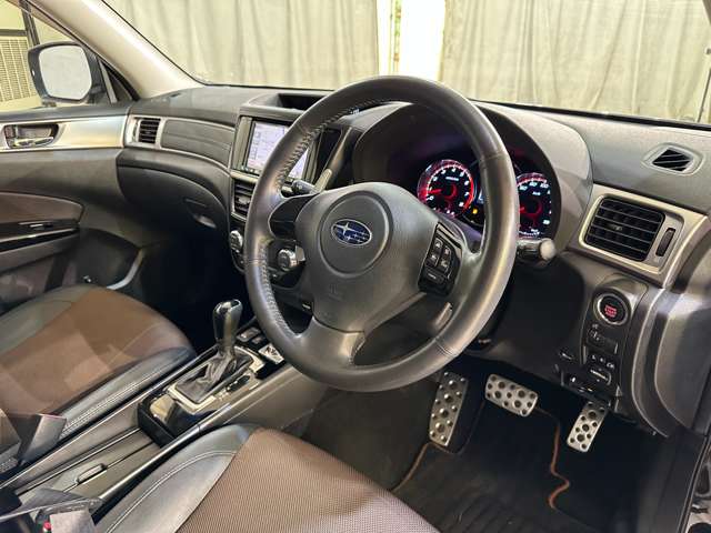 Subaru Exiga Crossover7 10