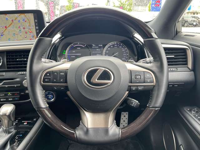 Lexus RX 6
