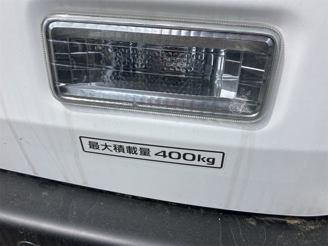 Nissan AD 10
