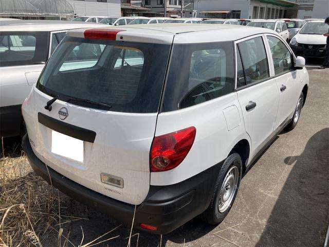 Nissan AD 4