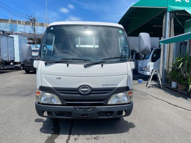 Hino Dutro 2