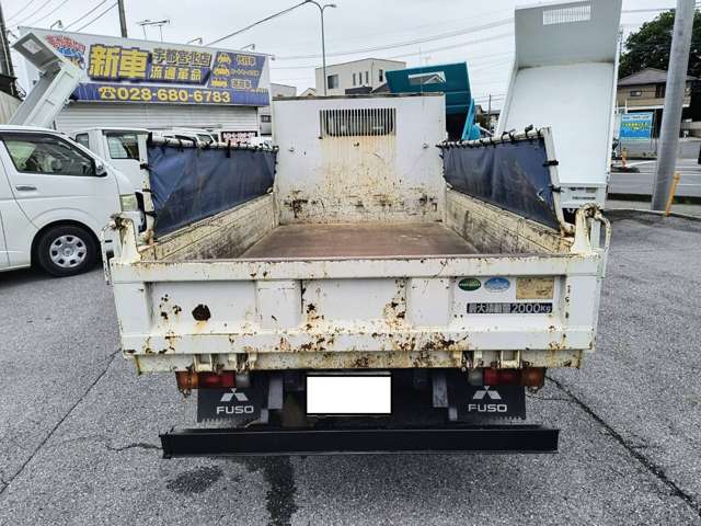 Mitsubishi Fuso Canter 11