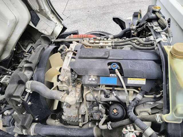 Mitsubishi Fuso Canter 12