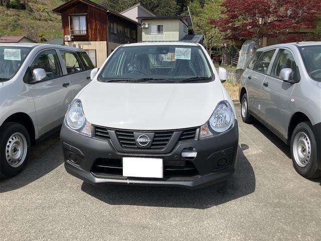 Nissan AD 2