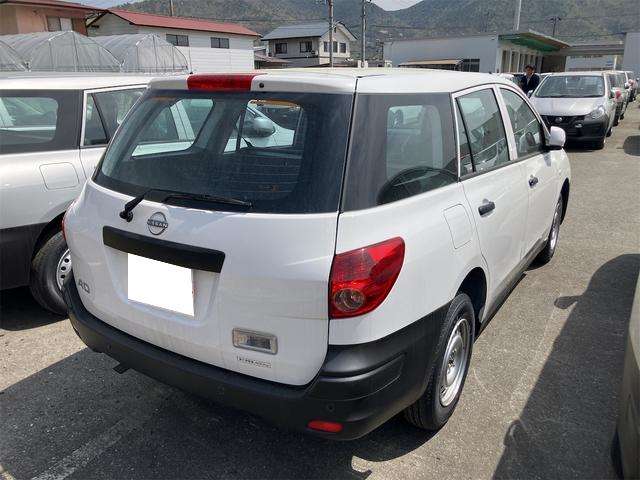 Nissan AD 4
