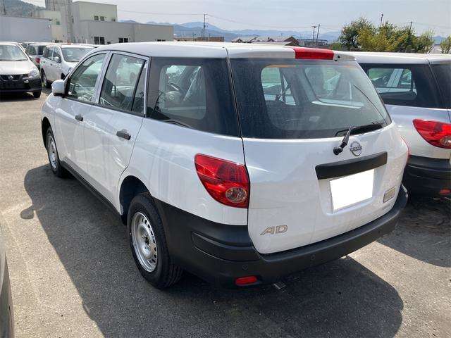 Nissan AD 6
