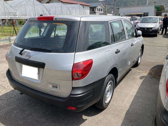 Nissan AD 4