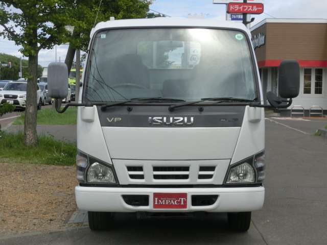 Isuzu Elf 2
