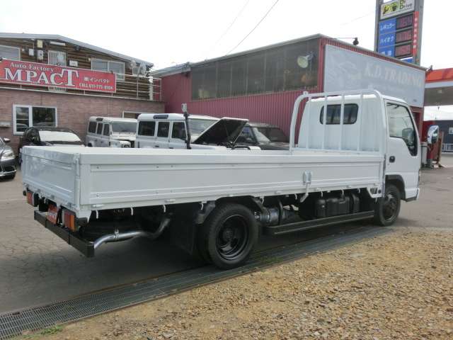 Isuzu Elf 10