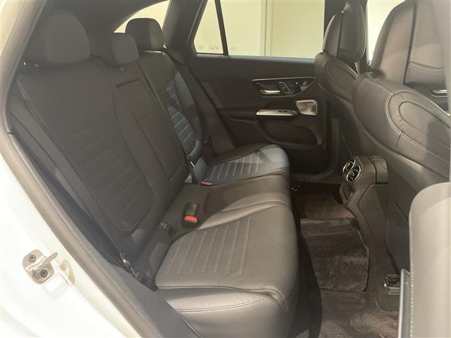 Mercedes-Benz GLC 8