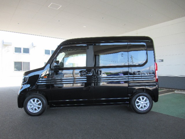 Honda N-VAN 9
