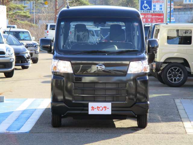 Daihatsu Hijet Cargo 2