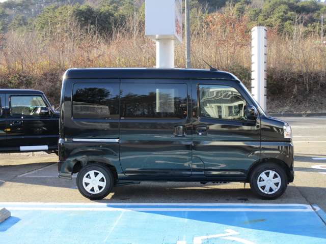 Daihatsu Hijet Cargo 4