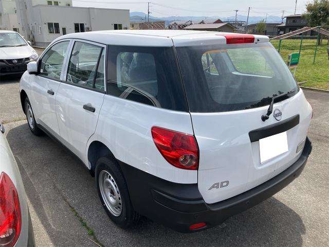 Nissan AD 6