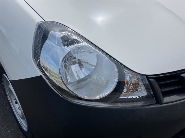 Nissan AD 4