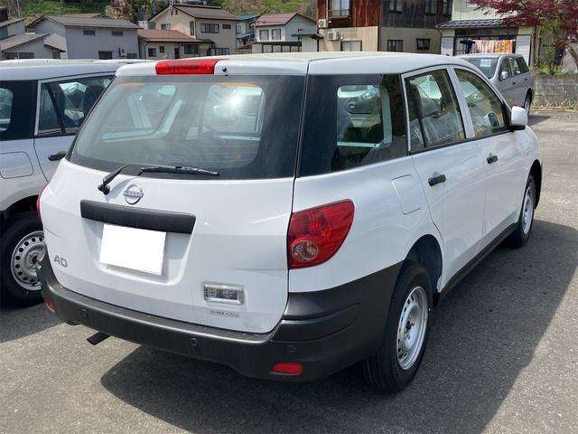 Nissan AD 7