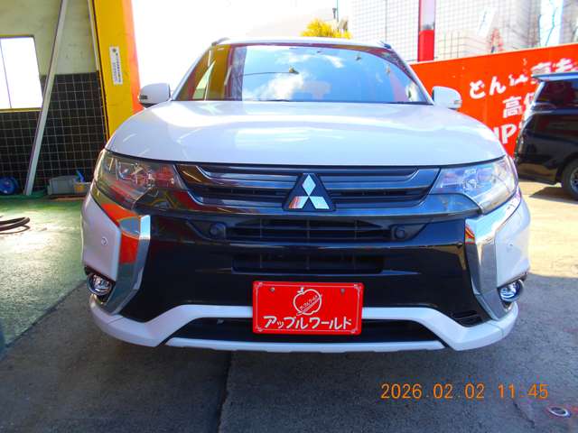 Mitsubishi Outlander PHEV 2