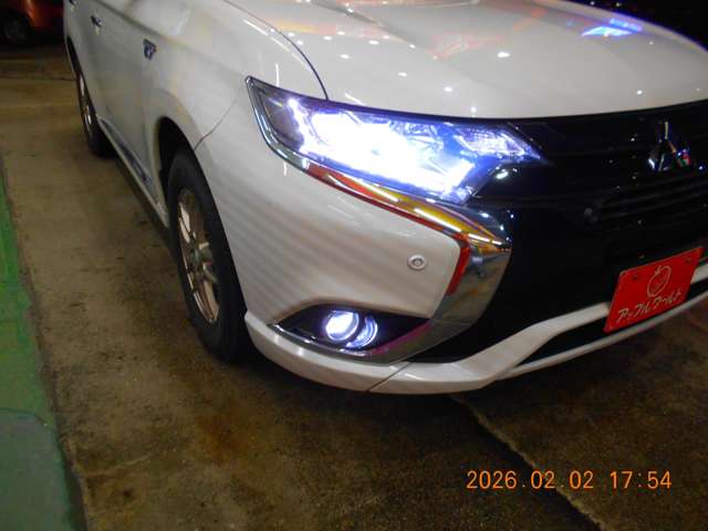 Mitsubishi Outlander PHEV 6