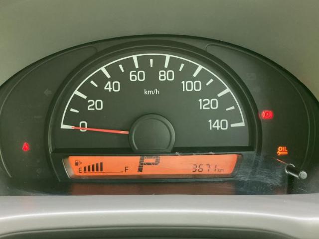 Nissan NV100 Clipper 11
