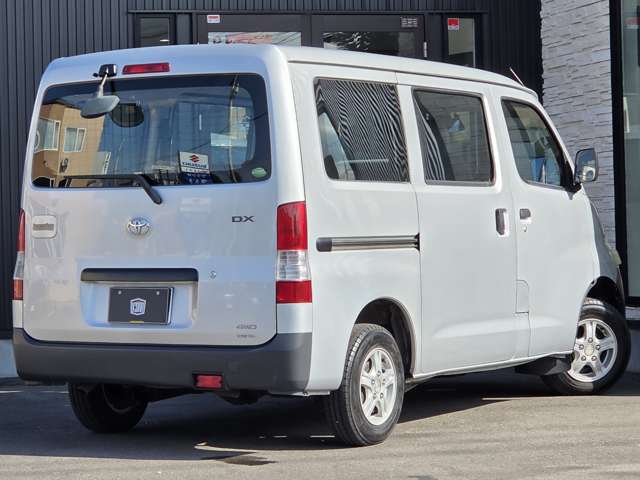 Toyota Light Ace Van 5