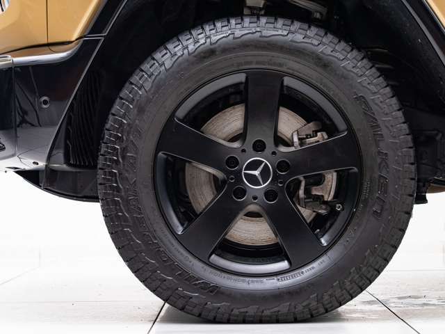 Mercedes-Benz G-Class 9