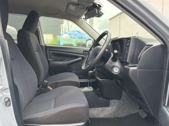 Toyota Succeed Van 12