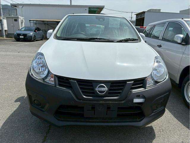Nissan AD 3