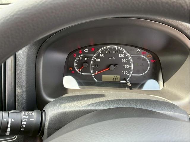 Nissan AD 9