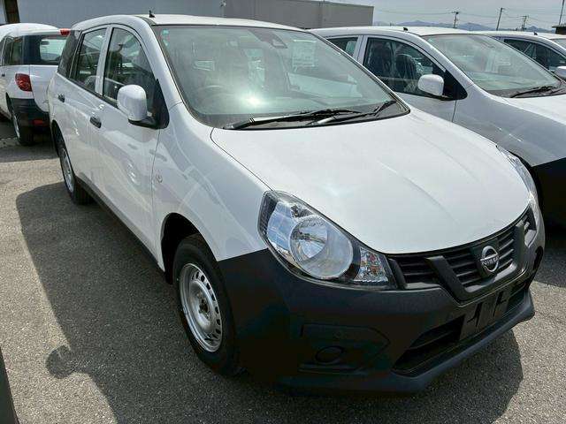 Nissan AD 3