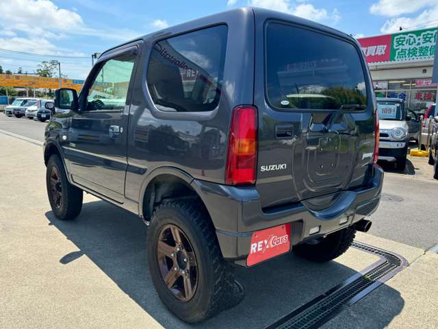 Suzuki Jimny 6