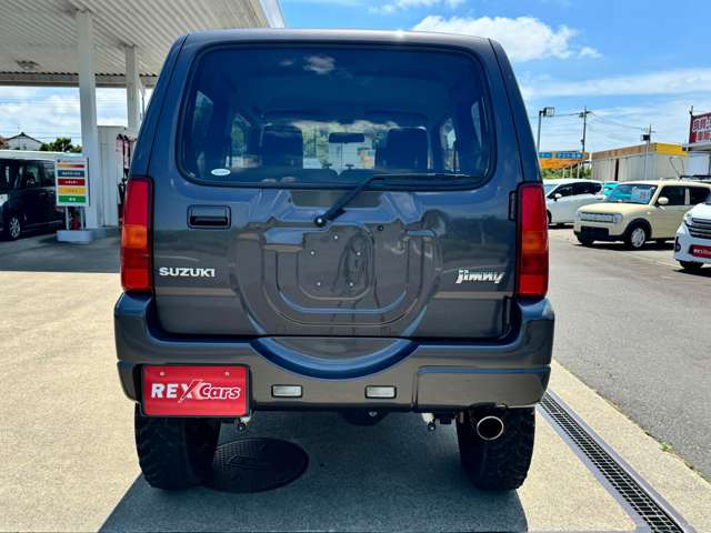 Suzuki Jimny 10