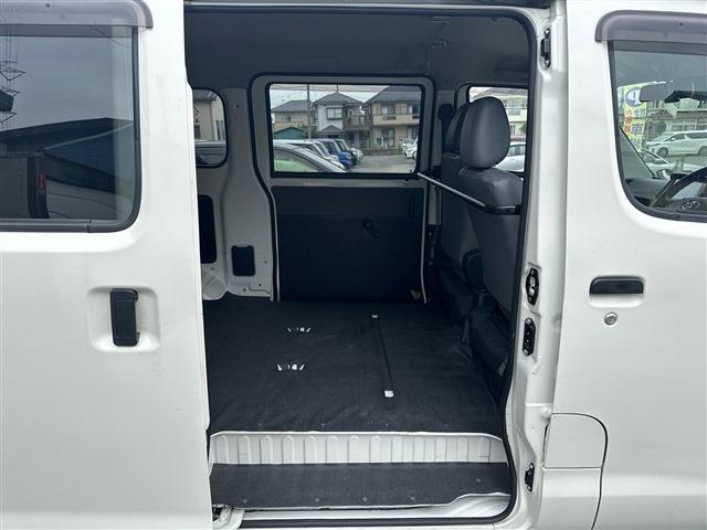 Toyota Town Ace Van 11