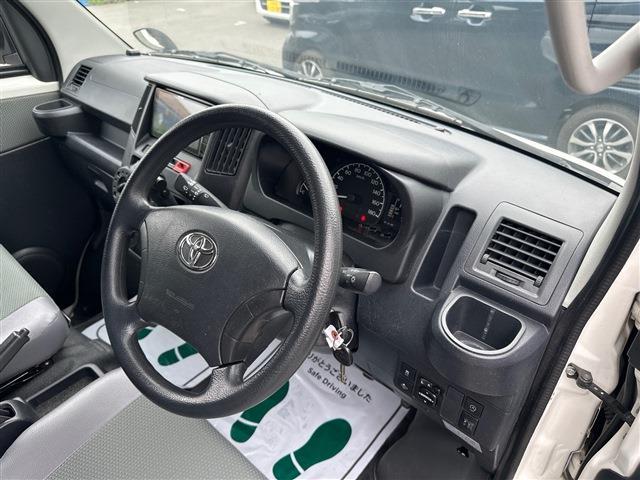 Toyota Town Ace Van 10