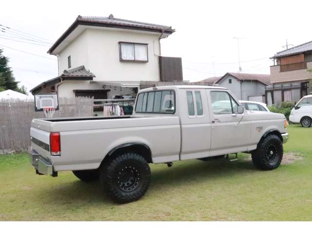 Ford F-150 12