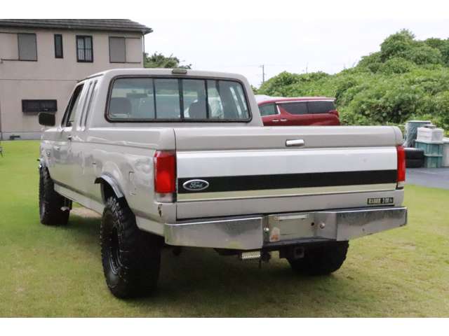 Ford F-150 8