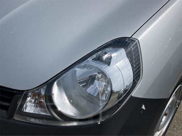Nissan AD 5