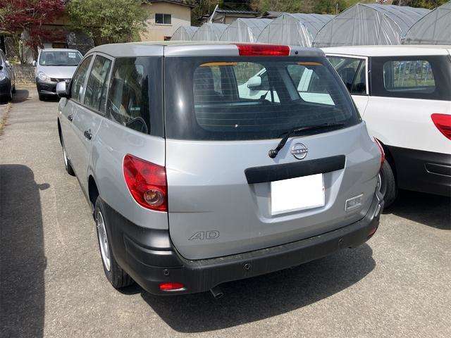 Nissan AD 7