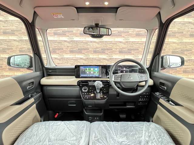 Mitsubishi Delica Mini 12