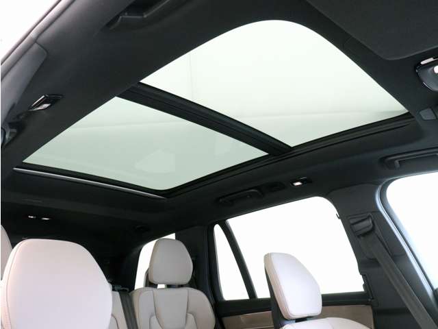 Volvo XC90 5