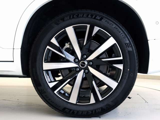 Volvo XC90 8
