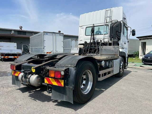 UD Trucks Quon 5