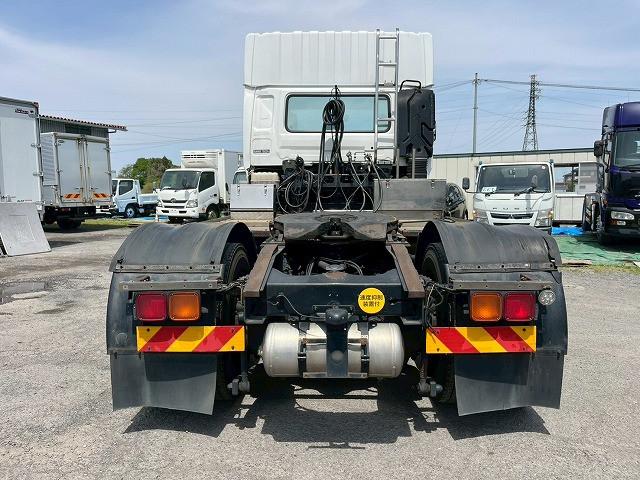 UD Trucks Quon 6