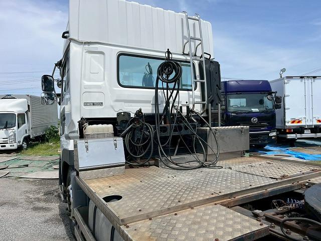 UD Trucks Quon 9
