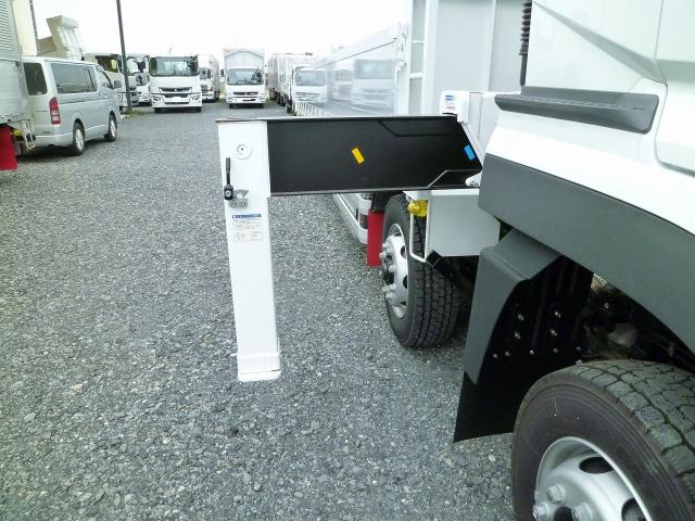 Mitsubishi Fuso Super Great 5
